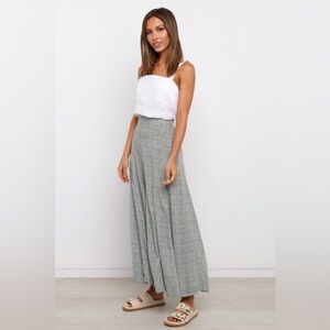 Petal & Pup - Neveah Pant in Green Floral Print, XS